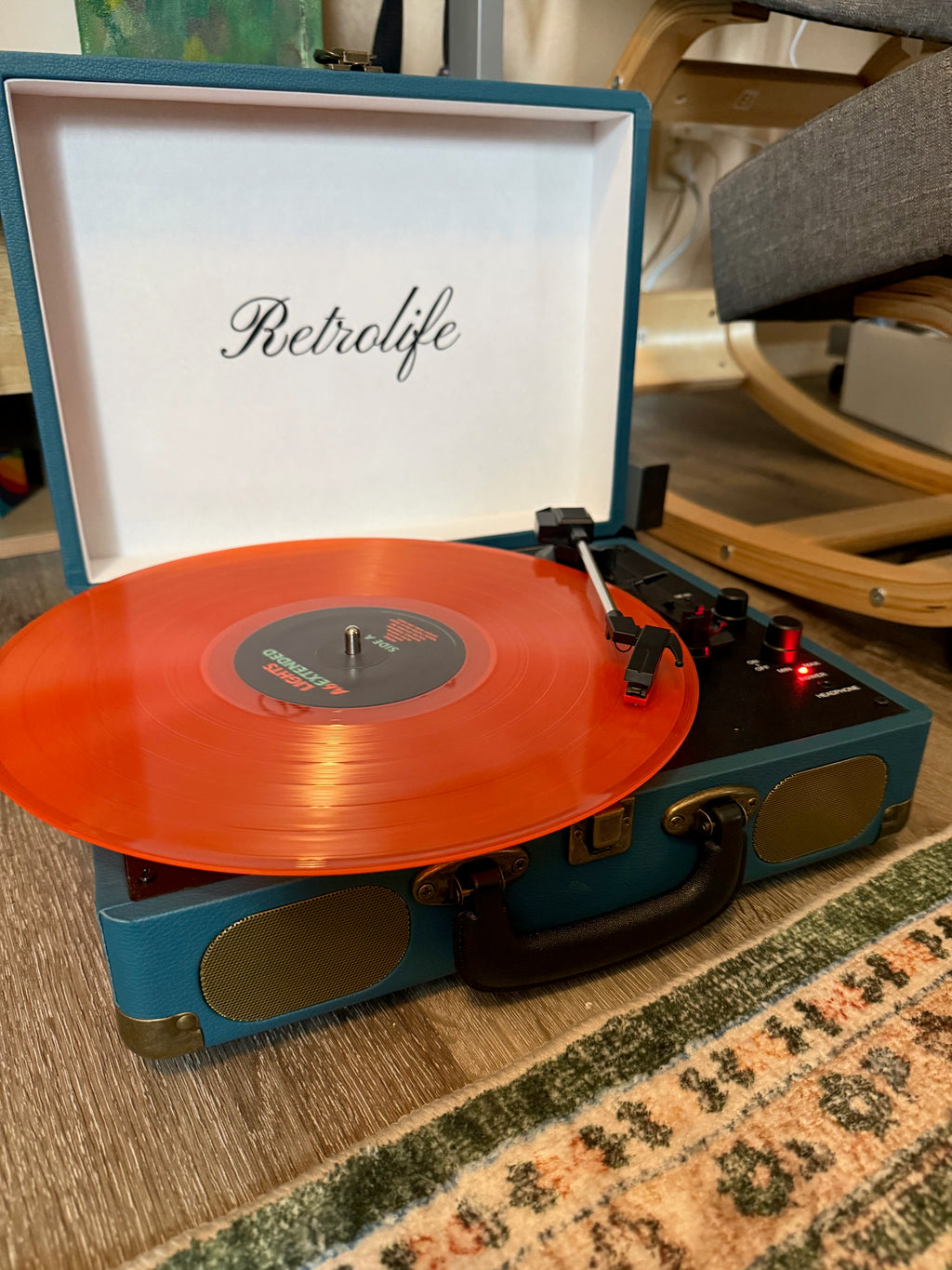 Retrolife Blue Suitcase Turntable Record Player 33.3/45RPM Headphone Jack/ Bluetooth