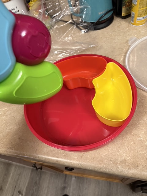 HOME-X Salad Divider, 11.8x11.8x18.5 Inches